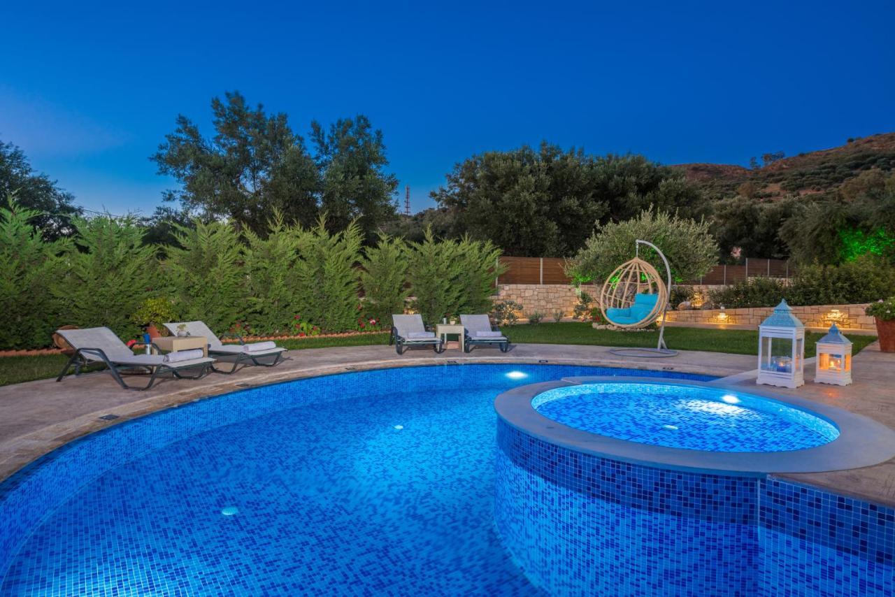 Romanza Luxury Villa Kalamákion Exterior foto